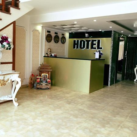 Elly Hotel Hanoi Exteriör bild