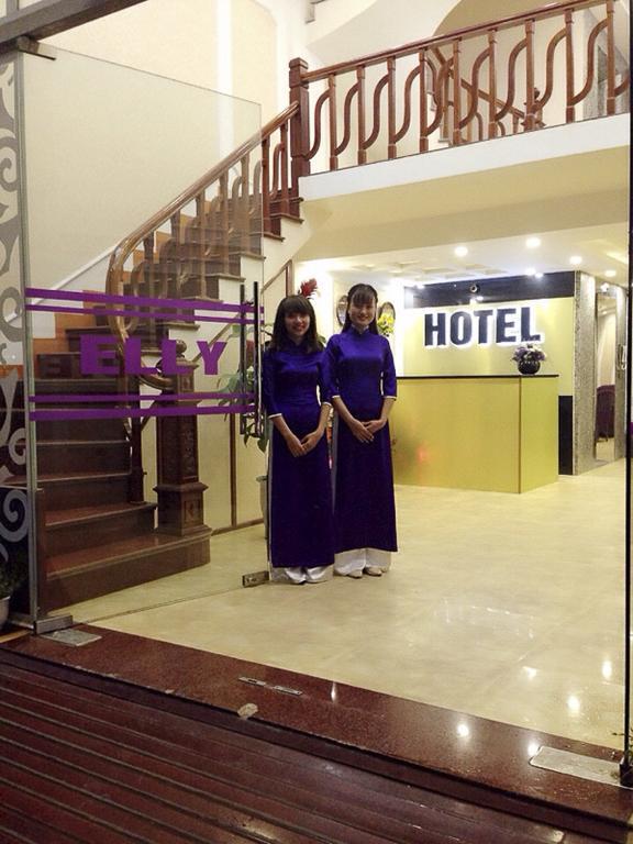 Elly Hotel Hanoi Exteriör bild