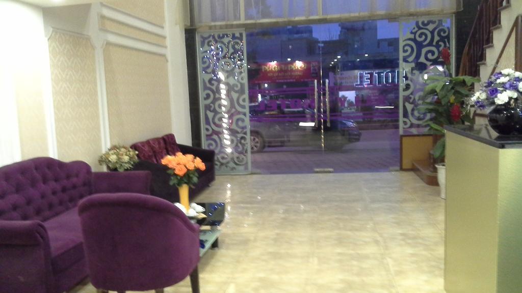 Elly Hotel Hanoi Exteriör bild