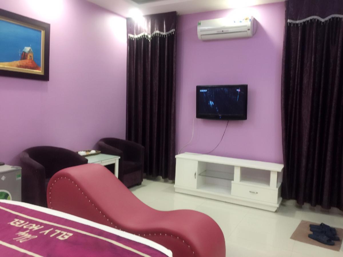 Elly Hotel Hanoi Exteriör bild